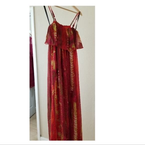 Dress - Picture 1 of 3